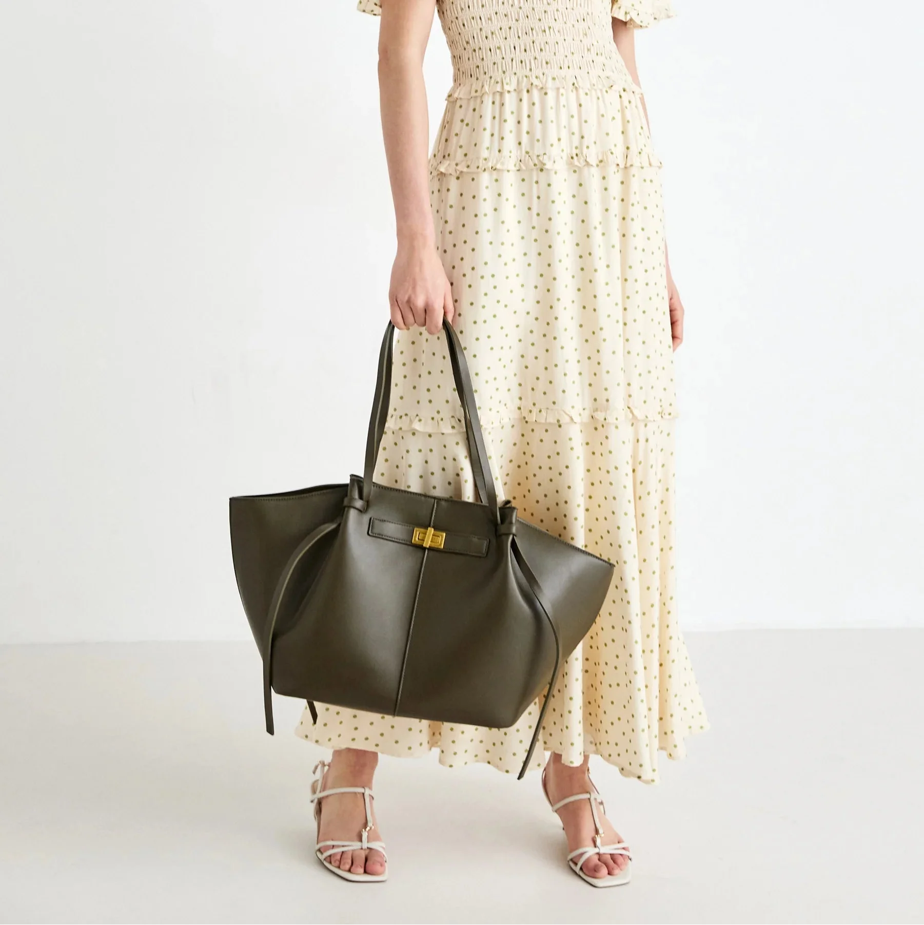 Enora – Grand sac à main rigide