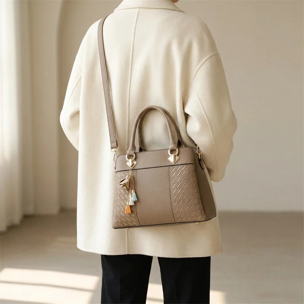 Sac à main bandoulière brodé charmant - Camilla